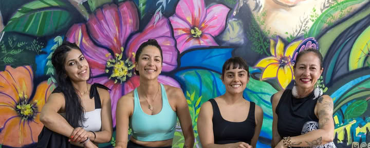 Yoga al Interior in Spanish