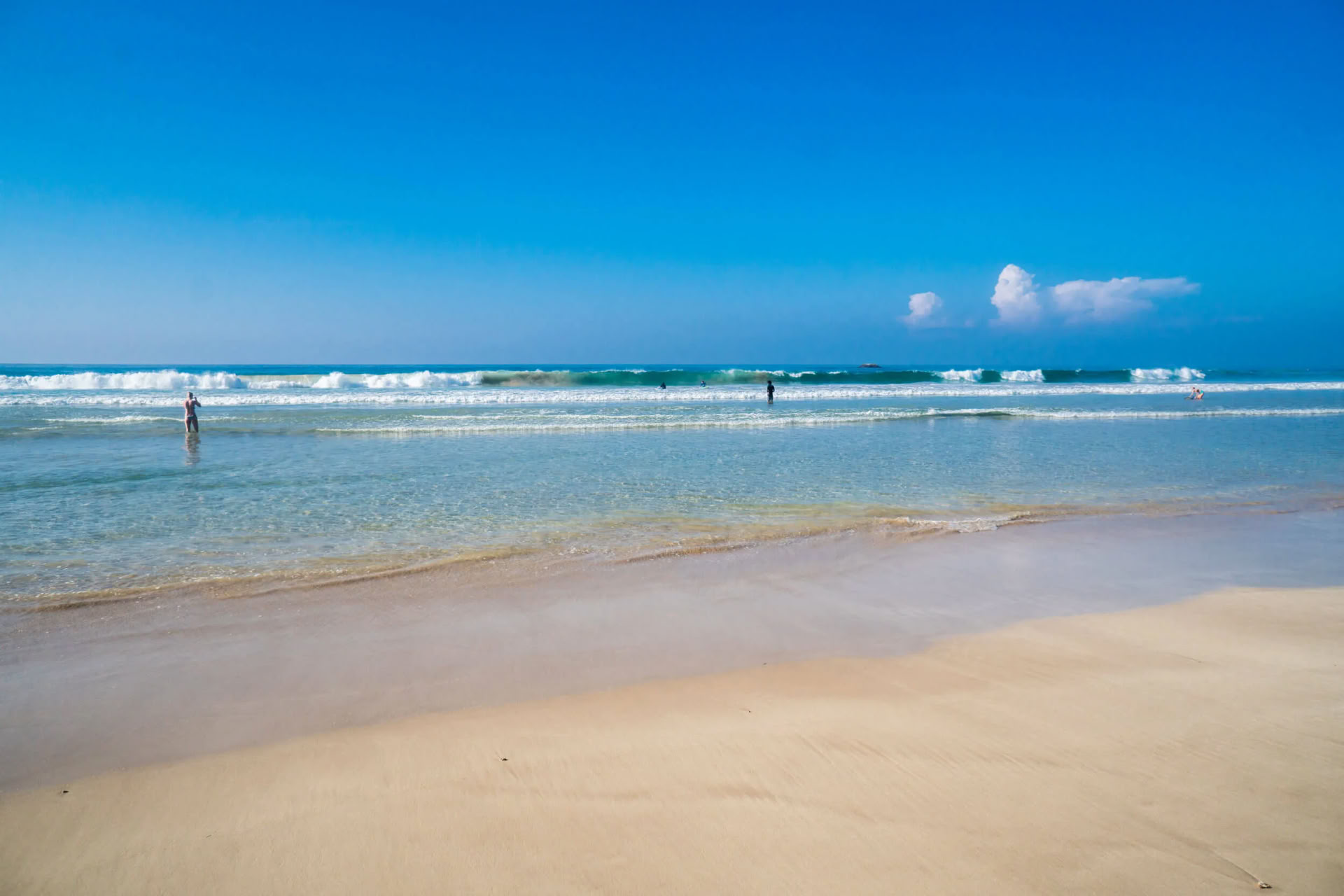 DANCE, SURF, YOGA Retreat in Sri-Lanka