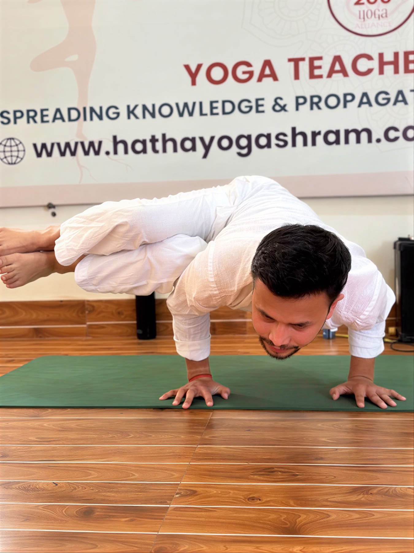 200 Hour Yoga Teacher Training in Rishikesh, India
