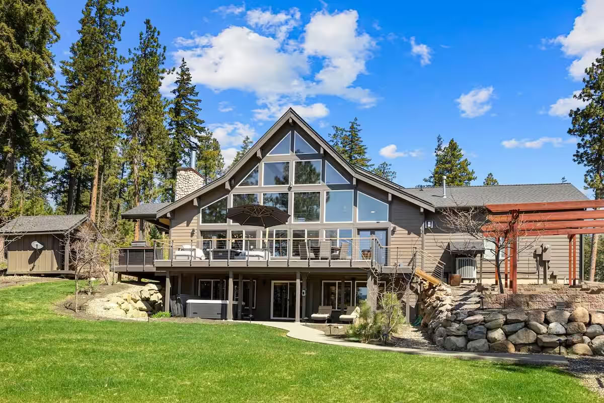 Cascades Yoga Hiking Pickleball Retreat