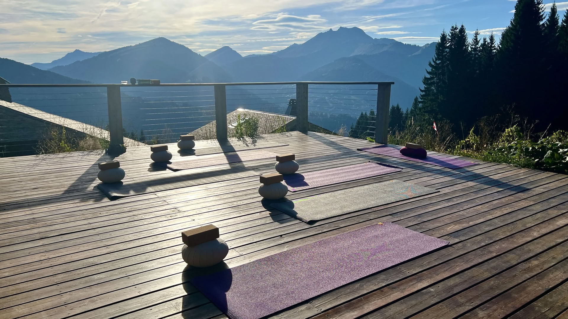 Coming Home Retreat: Mindfulness, Yoga & Hiking Retreat in the French Alps