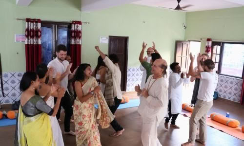 10 Days Yoga Retreats in Rishikesh, India