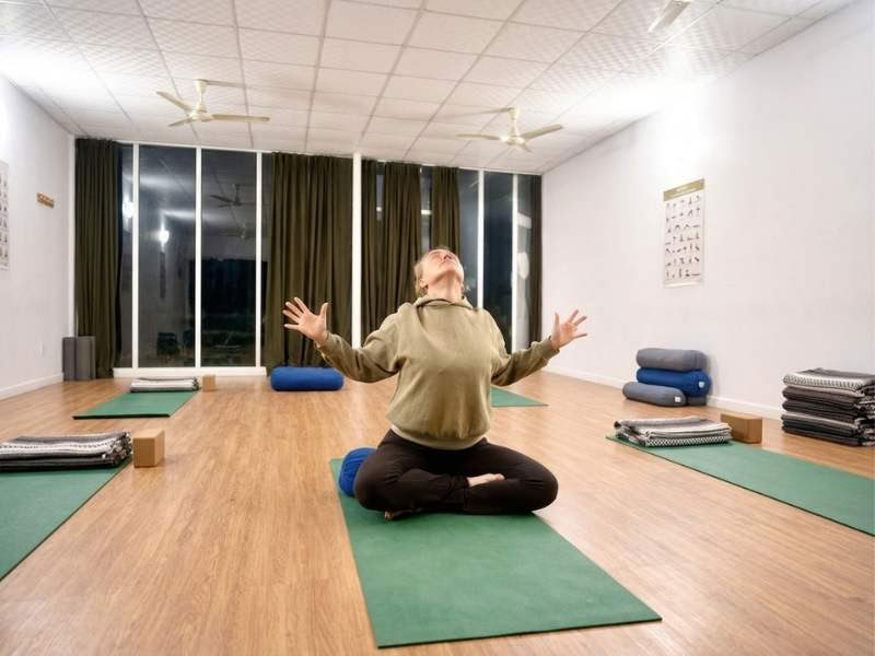 50 Hour Yin & Yang Yoga Teacher Training in Rishikesh – 01 st To 7 Th Jan 2026