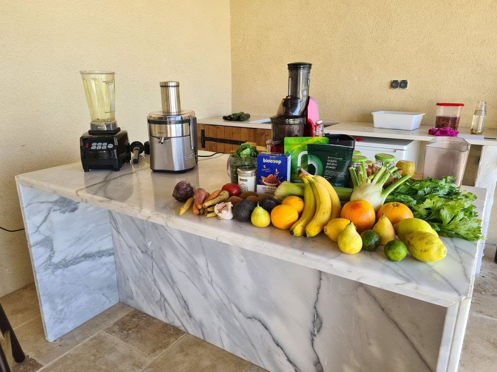 Detox, Yoga & Wellbeing