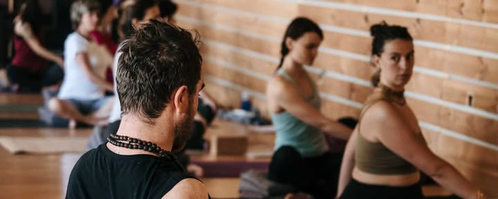 Yoga, Tantra, and Mantra Chanting Retreat with Pablo Ferrero. Collaborates Bárbara Montes.