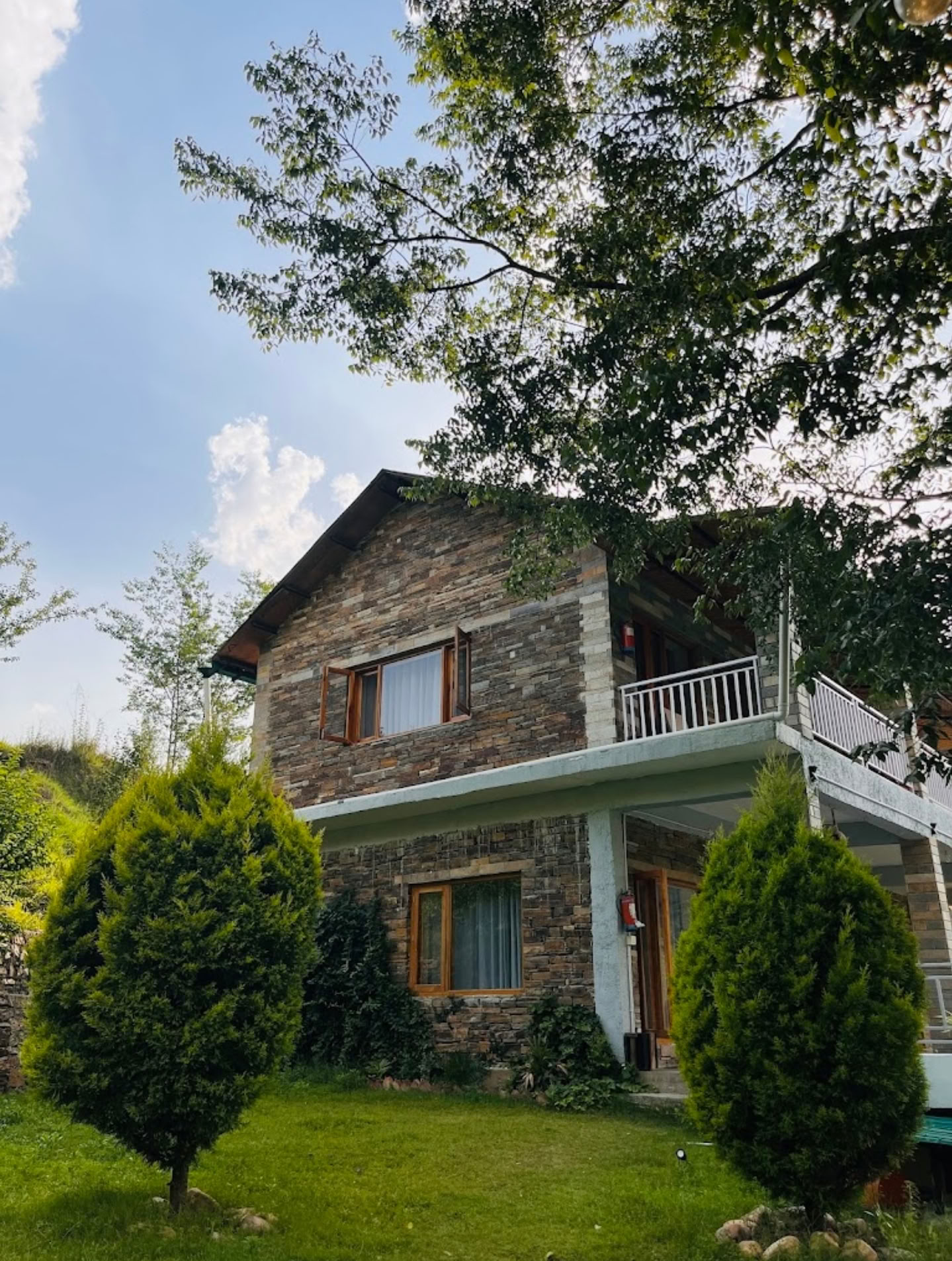 4 Day Stillness Himalayan Riverside Retreat in Almora