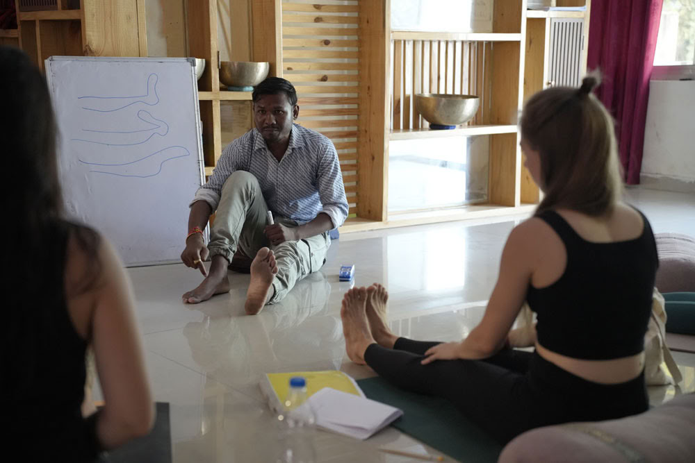 5 Days, 7 Days Yoga Retreat | Tips on Things to Pack in Your Bag