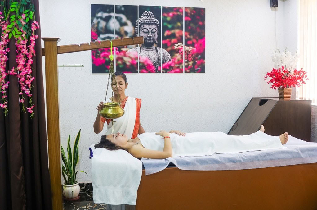 200 Hour Yoga Teacher Training in Rishikesh, India