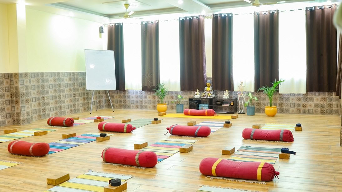 200 Hour Yoga Teacher Training in Rishikesh, India