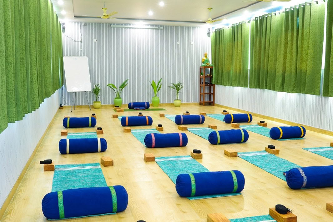 200 Hour Yoga Teacher Training in Rishikesh, India