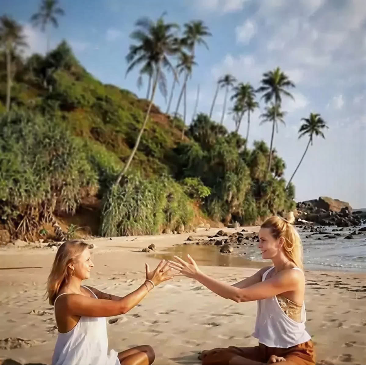 Loka Retreats - Yoga, Surf and Adventures