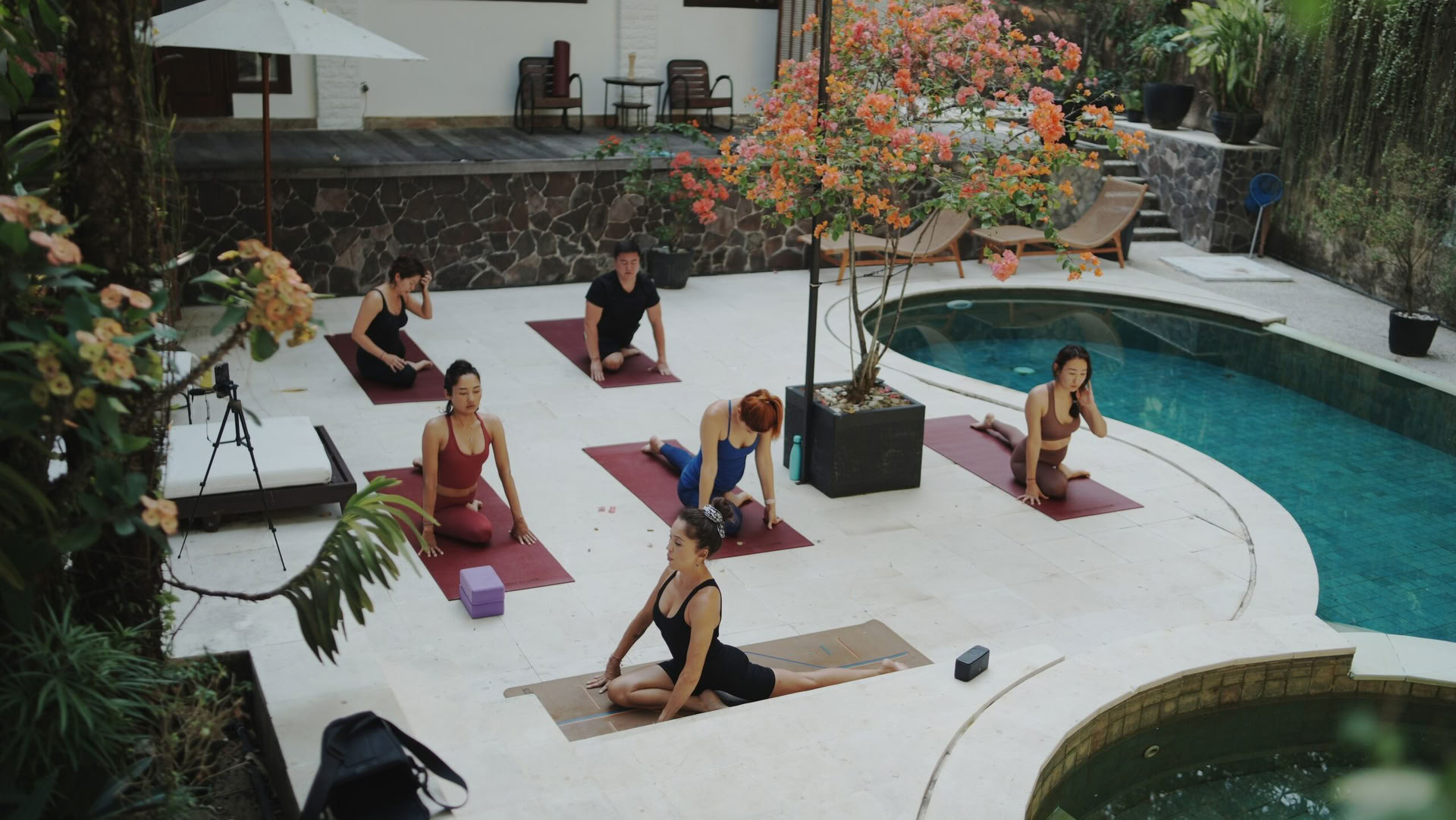 Retreat tour for 8 days