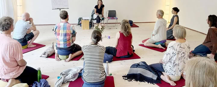 Healing Skills with Maired Petzoldt | based on the teachings of Thomas Hübl — Landguet Ried, Center for Mindful Living | Retreat Center & Seminar House