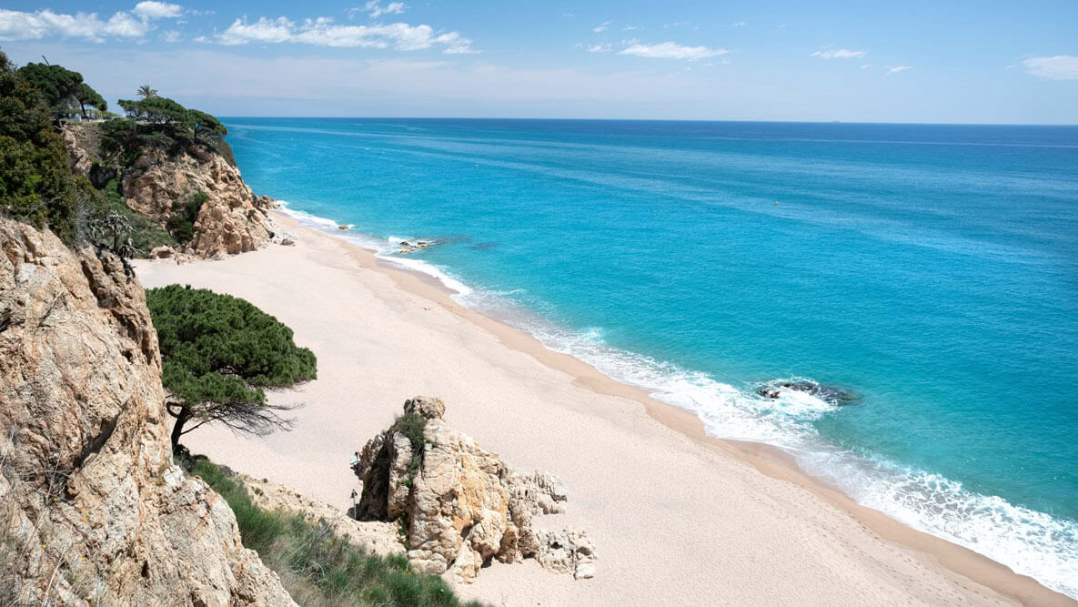 7 Day Pilates, Yin Yoga, Hike & Cultural Adventure near Barcelona, Spain