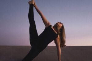 200 Hours Yoga Teacher Trainings - Track 1