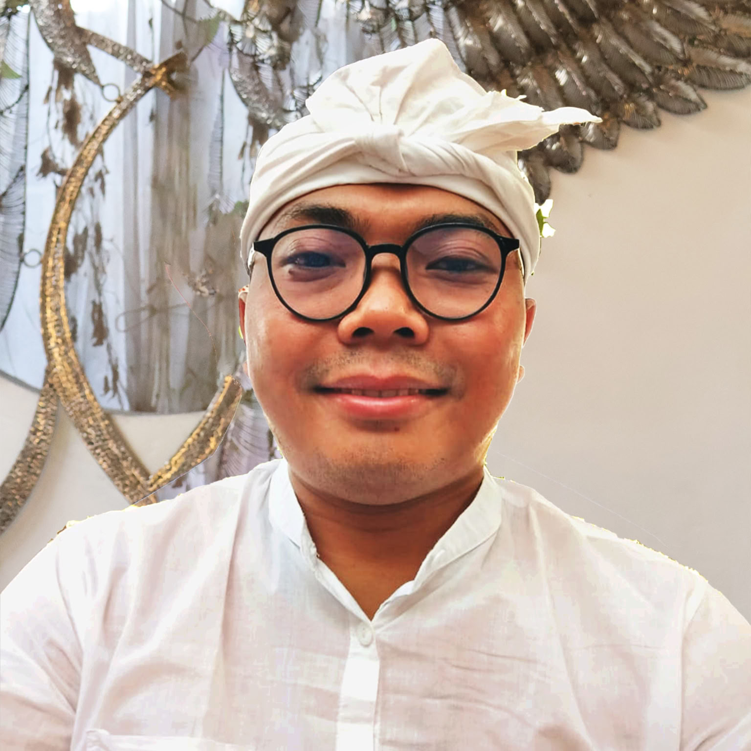 Therapeutic Healing Massage with Desak
