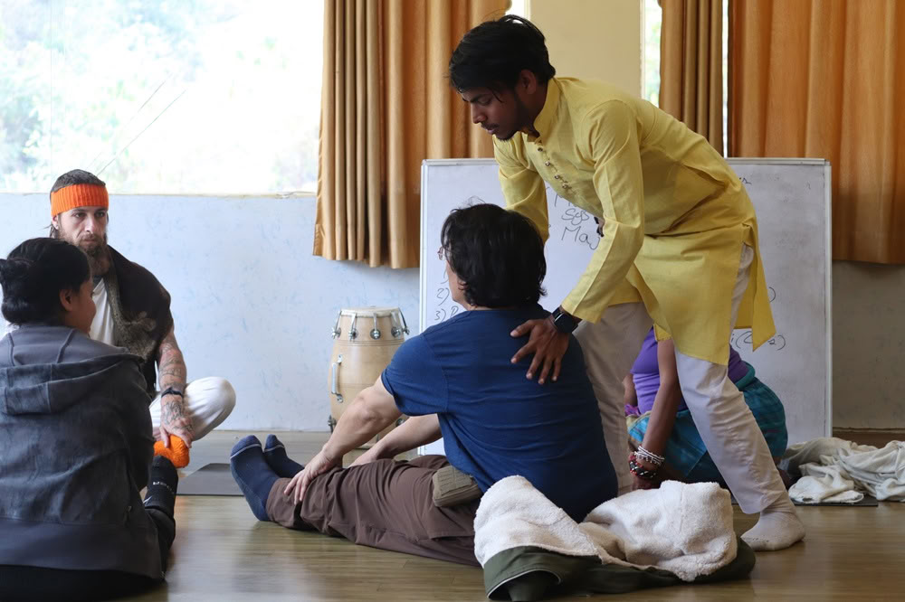100 Hour Yoga Teacher Training in Rishikesh India