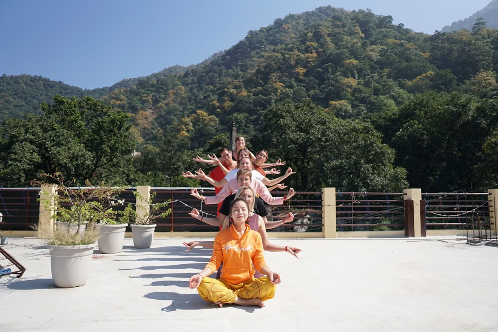 100 Hour Yoga Teacher Training in Rishikesh India