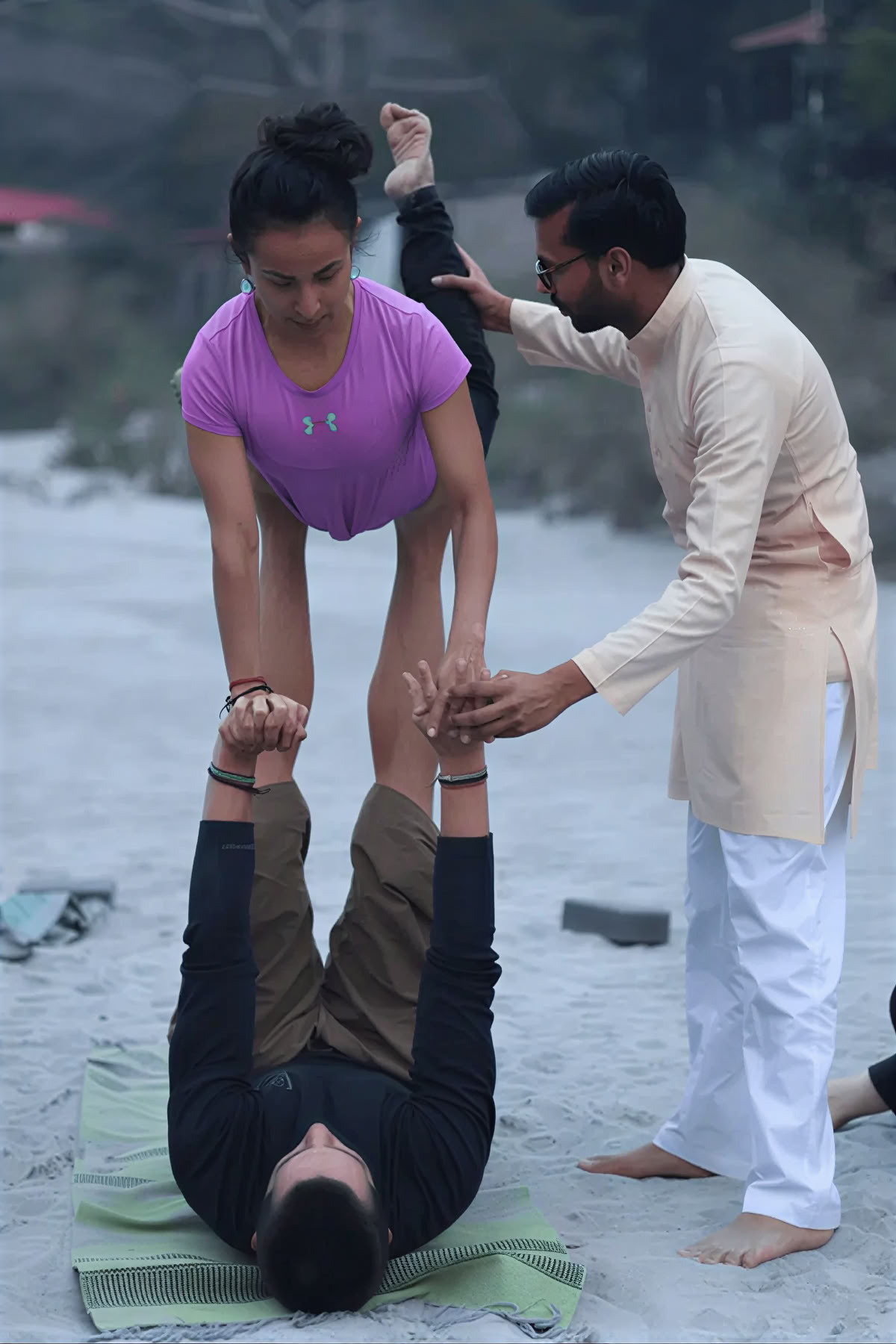 100 Hour Yoga Teacher Training in Rishikesh India