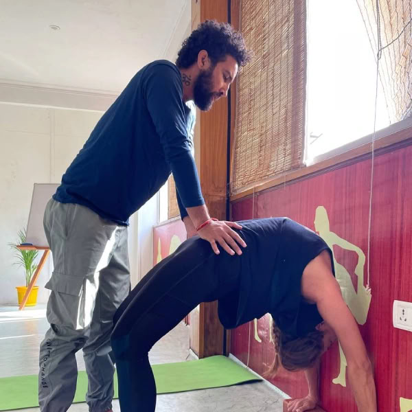 100 Hour Yoga Teacher Training in Rishikesh