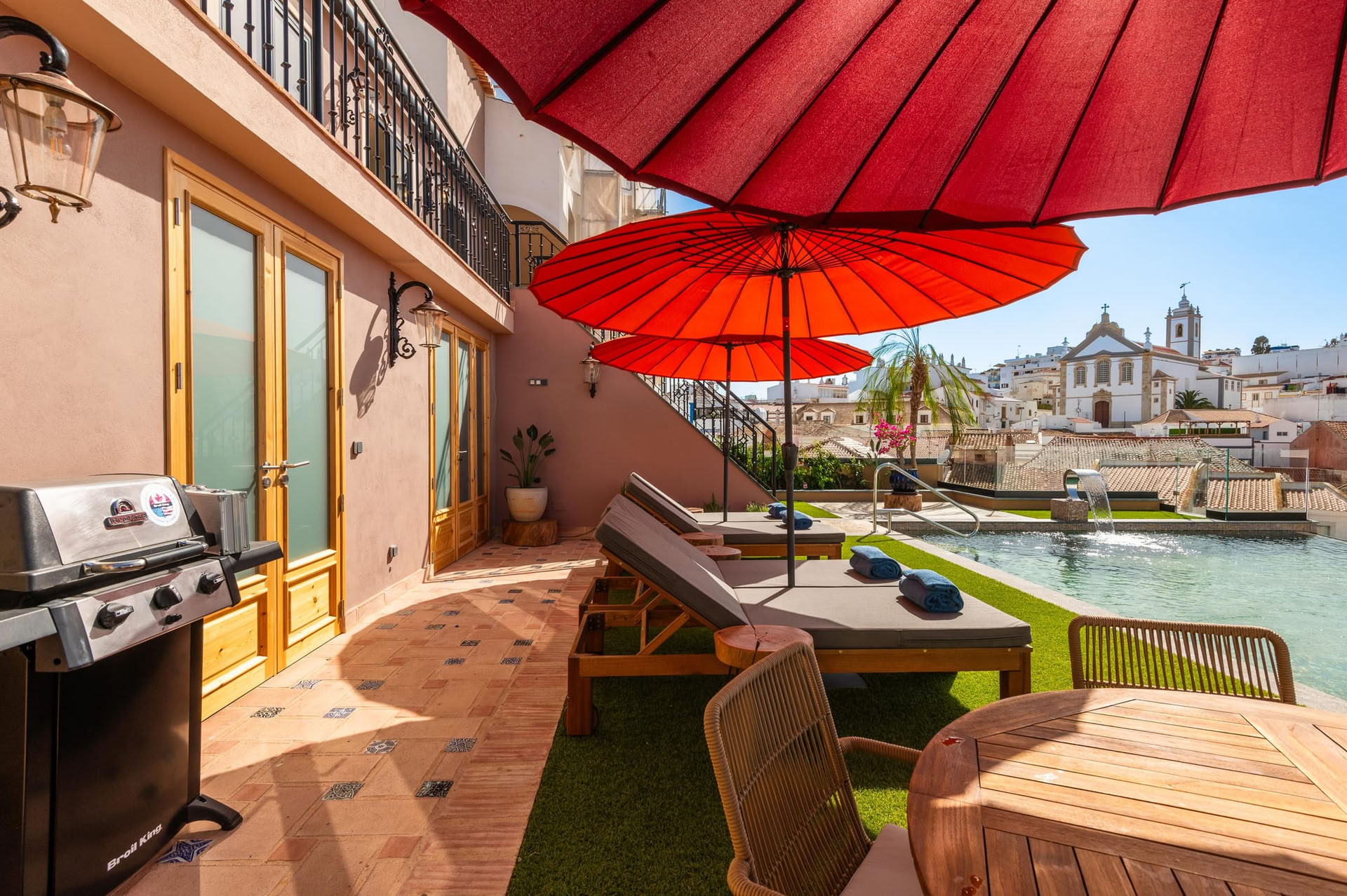 Luxury Longevity Booster: HBOT & Anti-aging Wellness Retreat