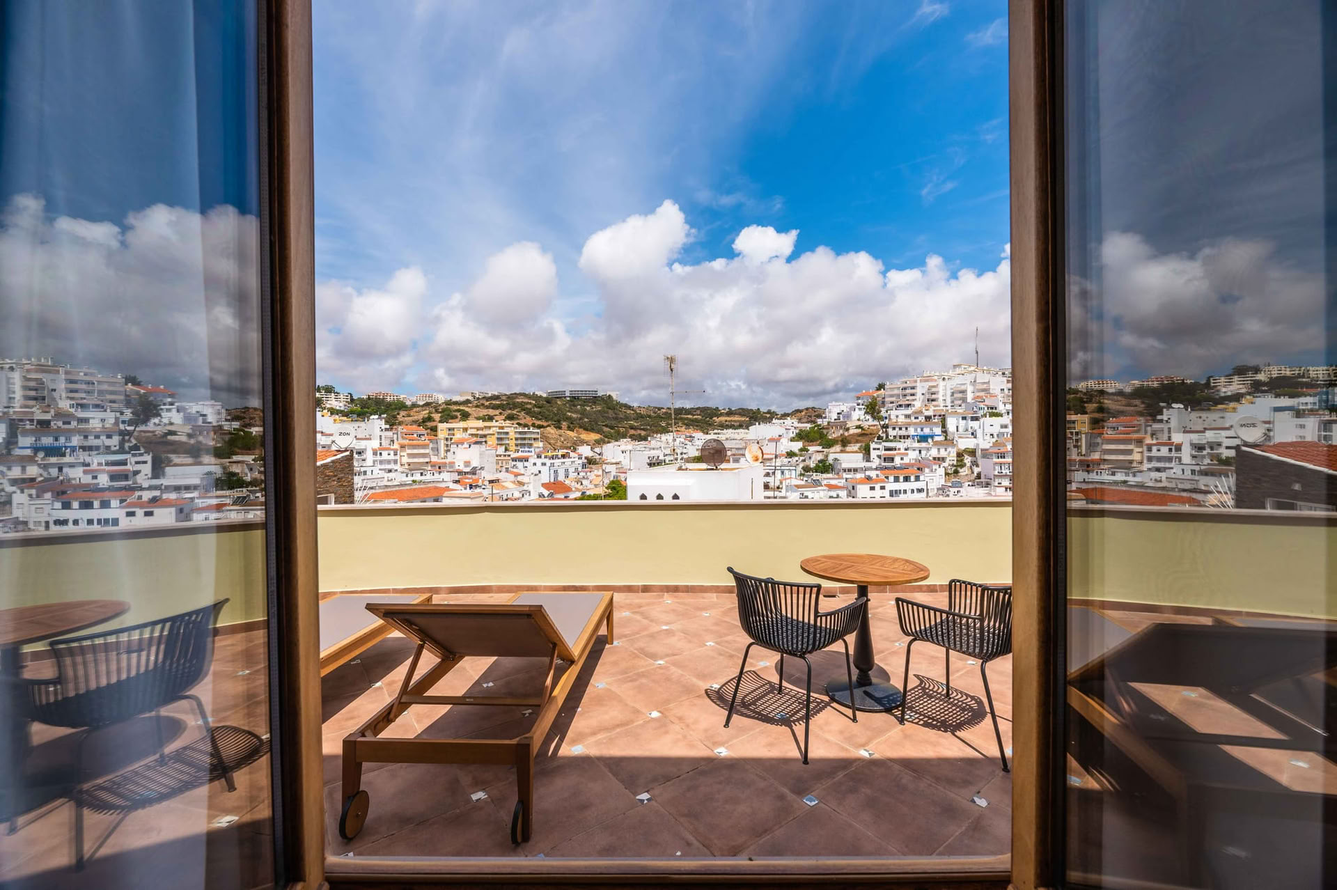 Deep Detox Retreat in Algarve, Portugal - HBOT & Liquid Diet