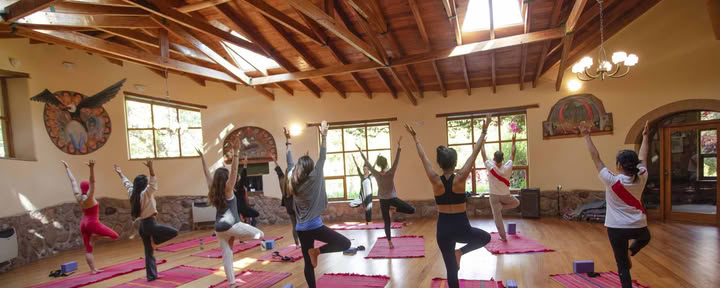 Peru Yoga Retreat, Hiking Machu Picchu & Rainbow Mountains
