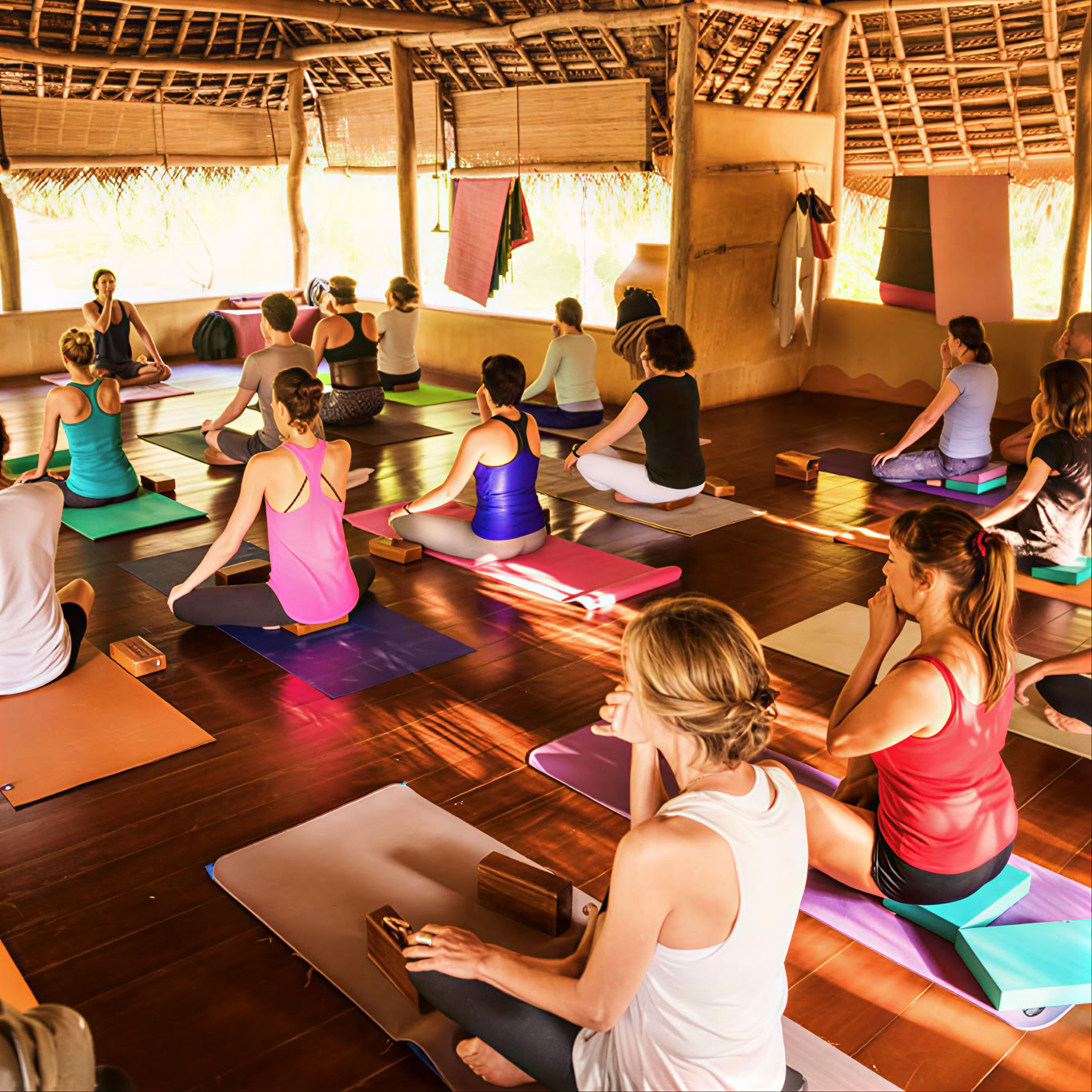 Georgia Marnham - Iyengar Yoga
