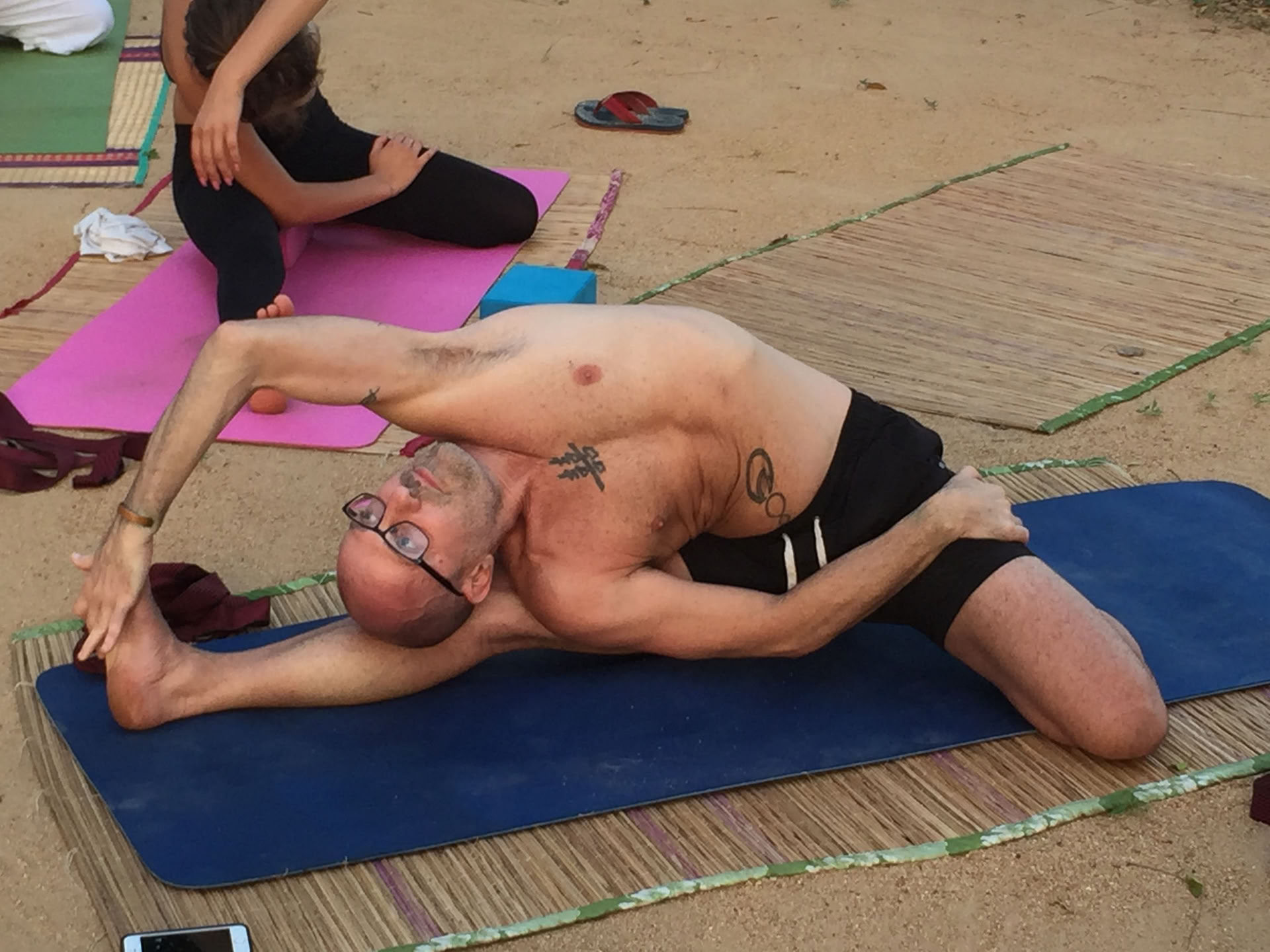 Rob Hess - Xmas/New Year Prana Yoga Flow