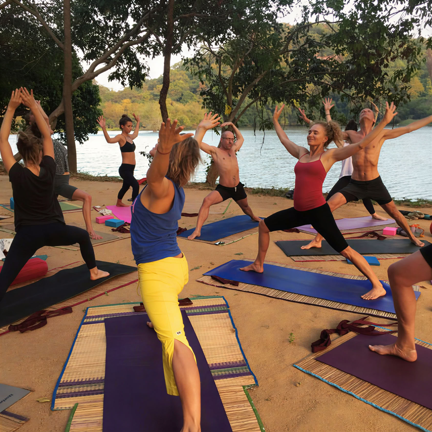 Rob Hess - Xmas/New Year Prana Yoga Flow