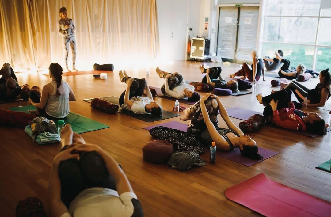 Vinyasa Flow + Yin Yoga (All levels)