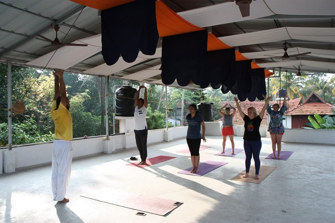 Tra Oceano e Silenzio: Ritiro di Yoga e Ayurveda nel Cuore del Kerala, India