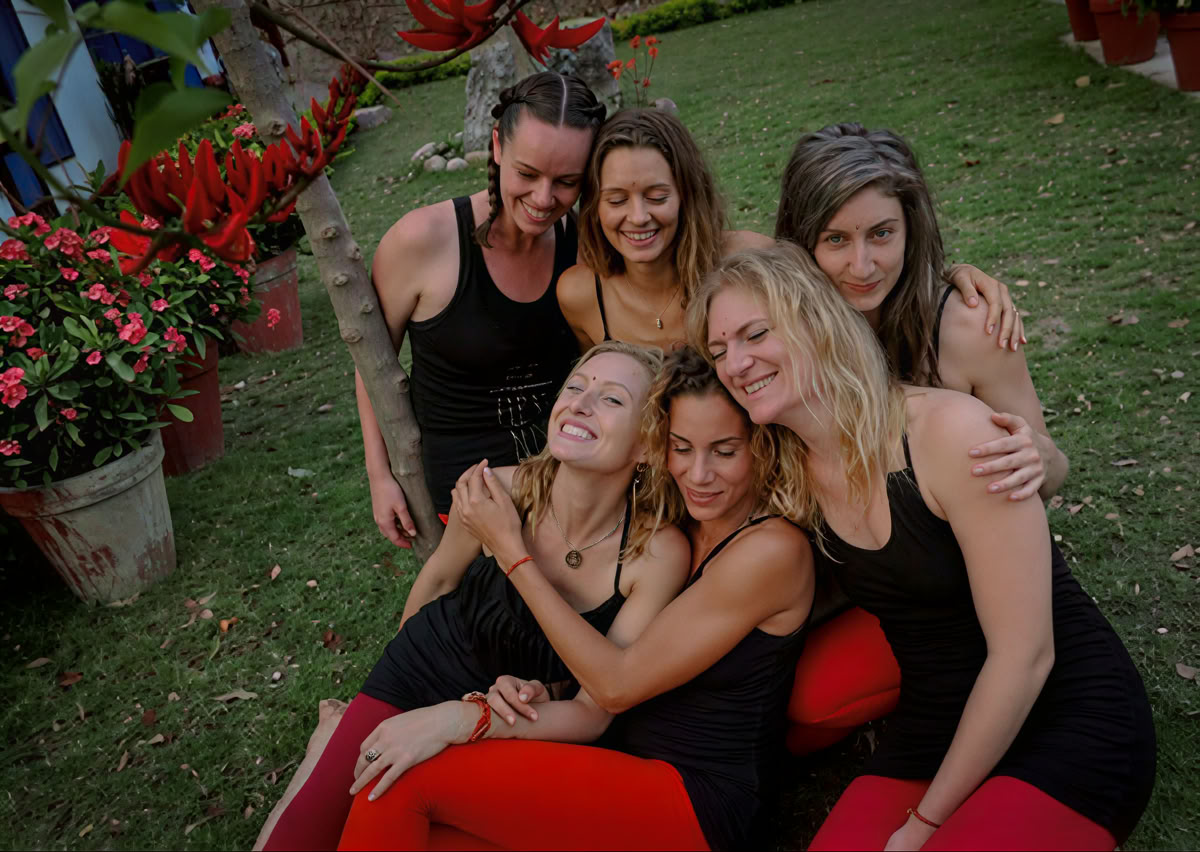Yogini Tantrika 200HR (Greece)