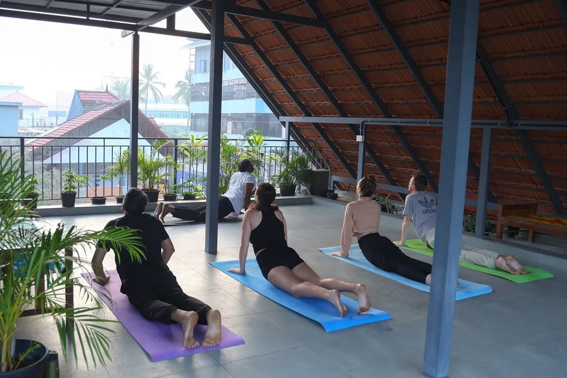21 Day Veda Evolve: Ayur Yoga Ayurveda Wellness and Rejuvenation Therapy with Yoga Retreat