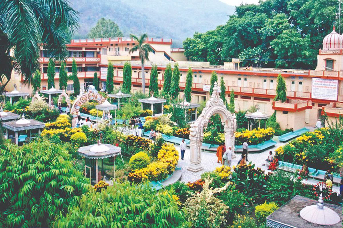 200HR Hatha Vinyasa Yoga Teacher Training