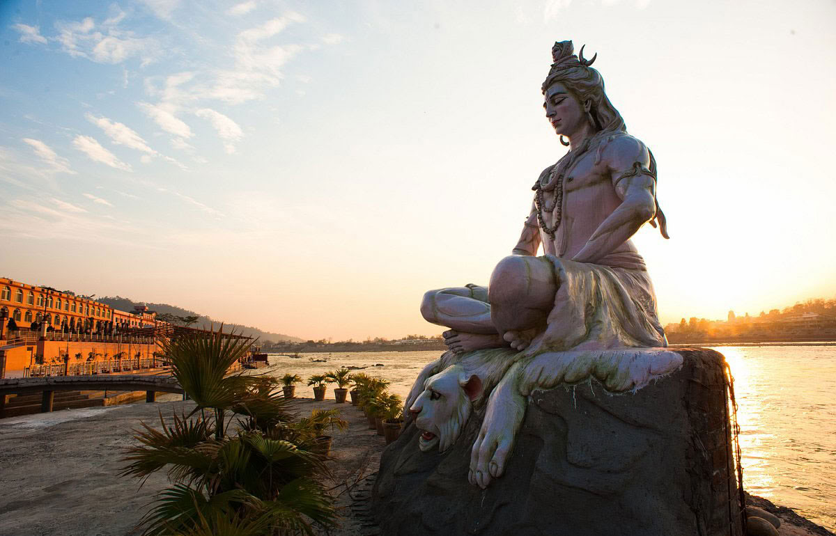 200HR Hatha Vinyasa Yoga Teacher Training