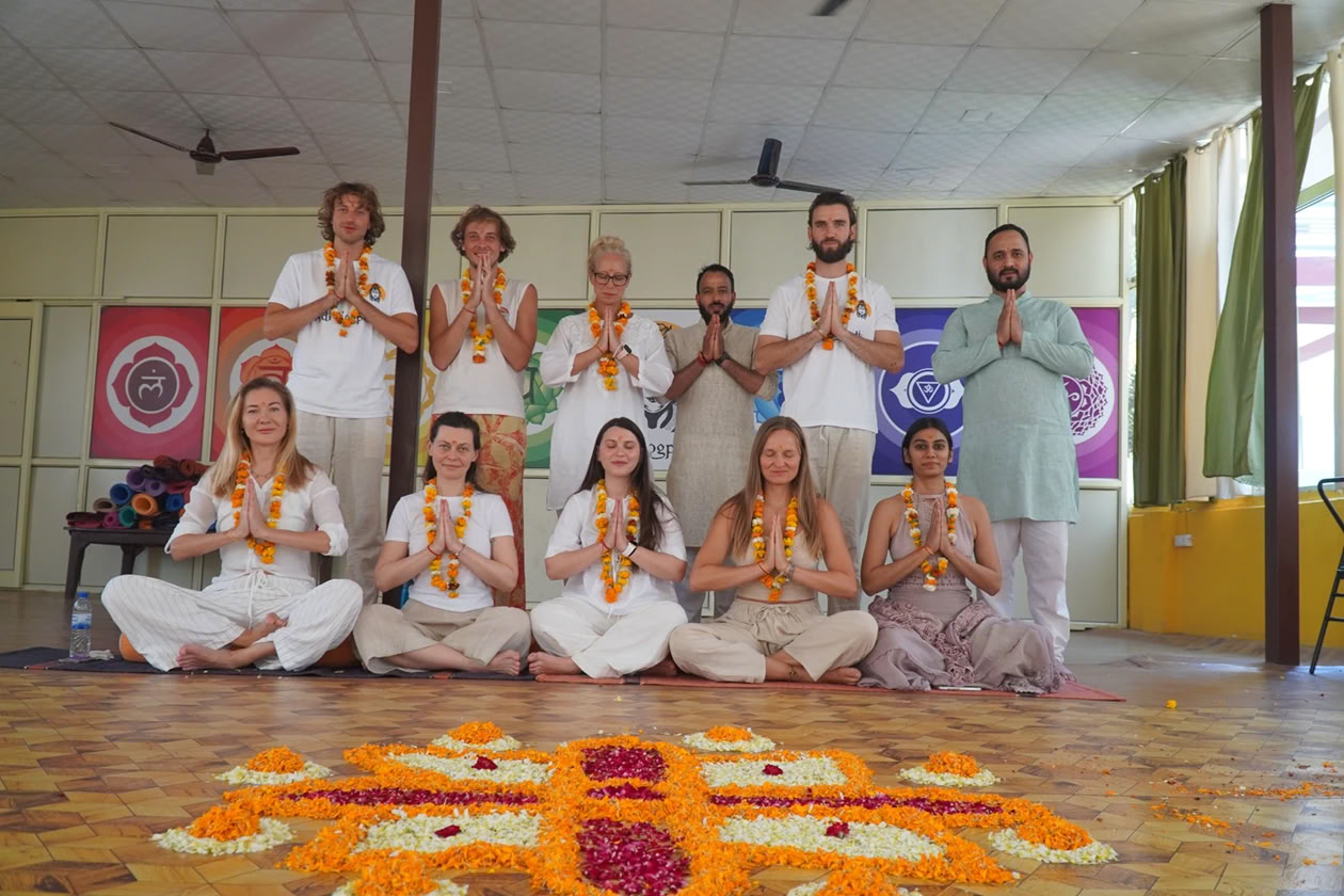 300 Hour Holistic Yoga Teacher Training