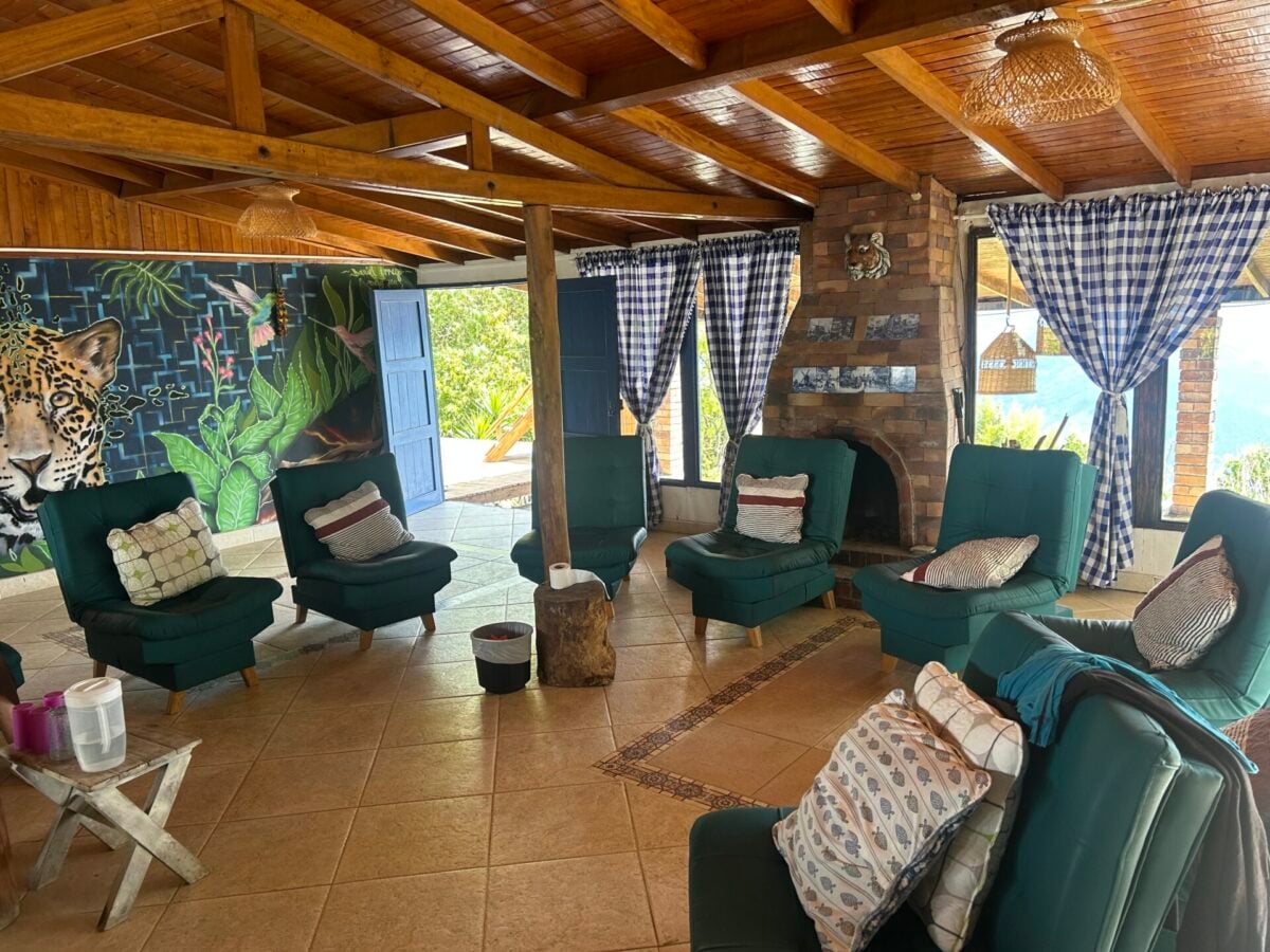 Harmonica Ayahuasca Retreat