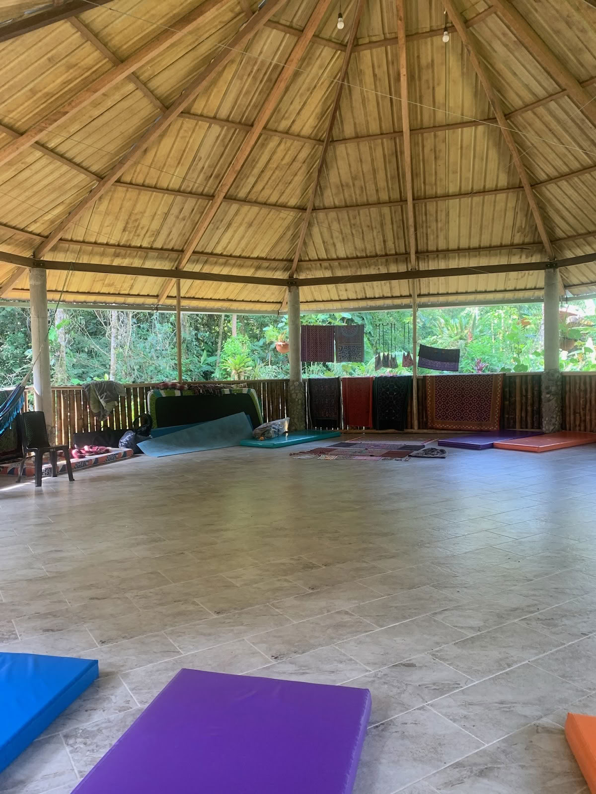 Feather Crown Ayahuasca Ecuador