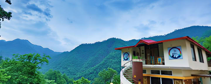 Veda5 Ayurveda & Yoga Retreat Rishikesh