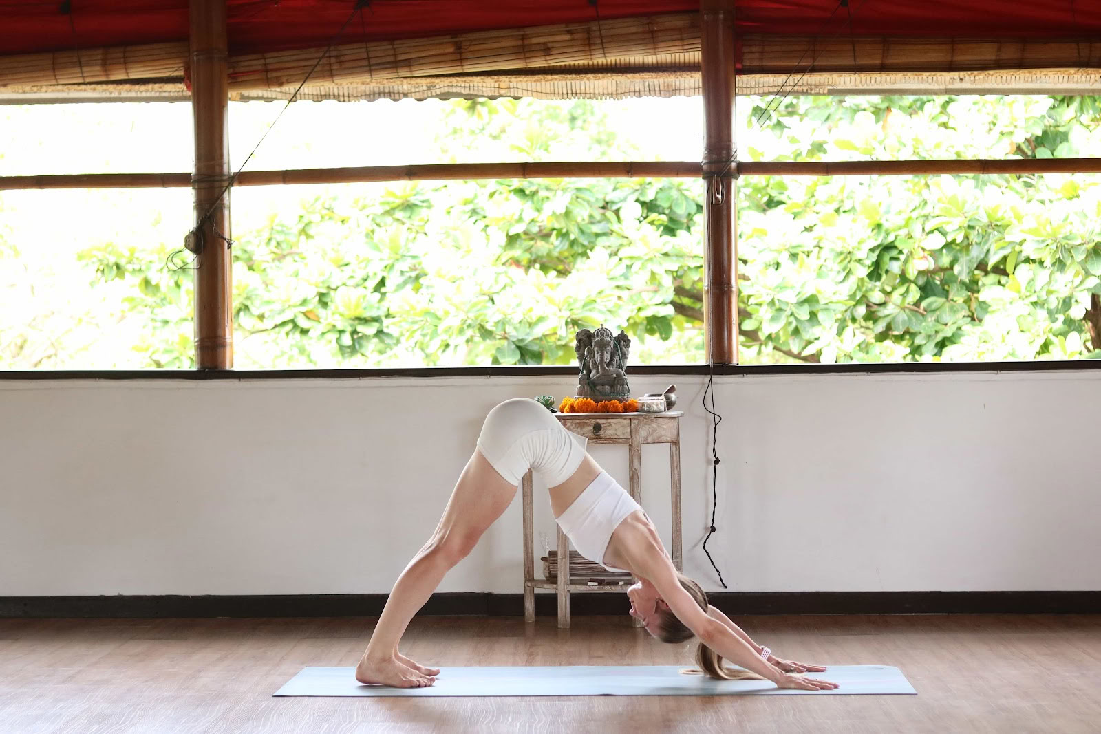 Anandam Yoga School