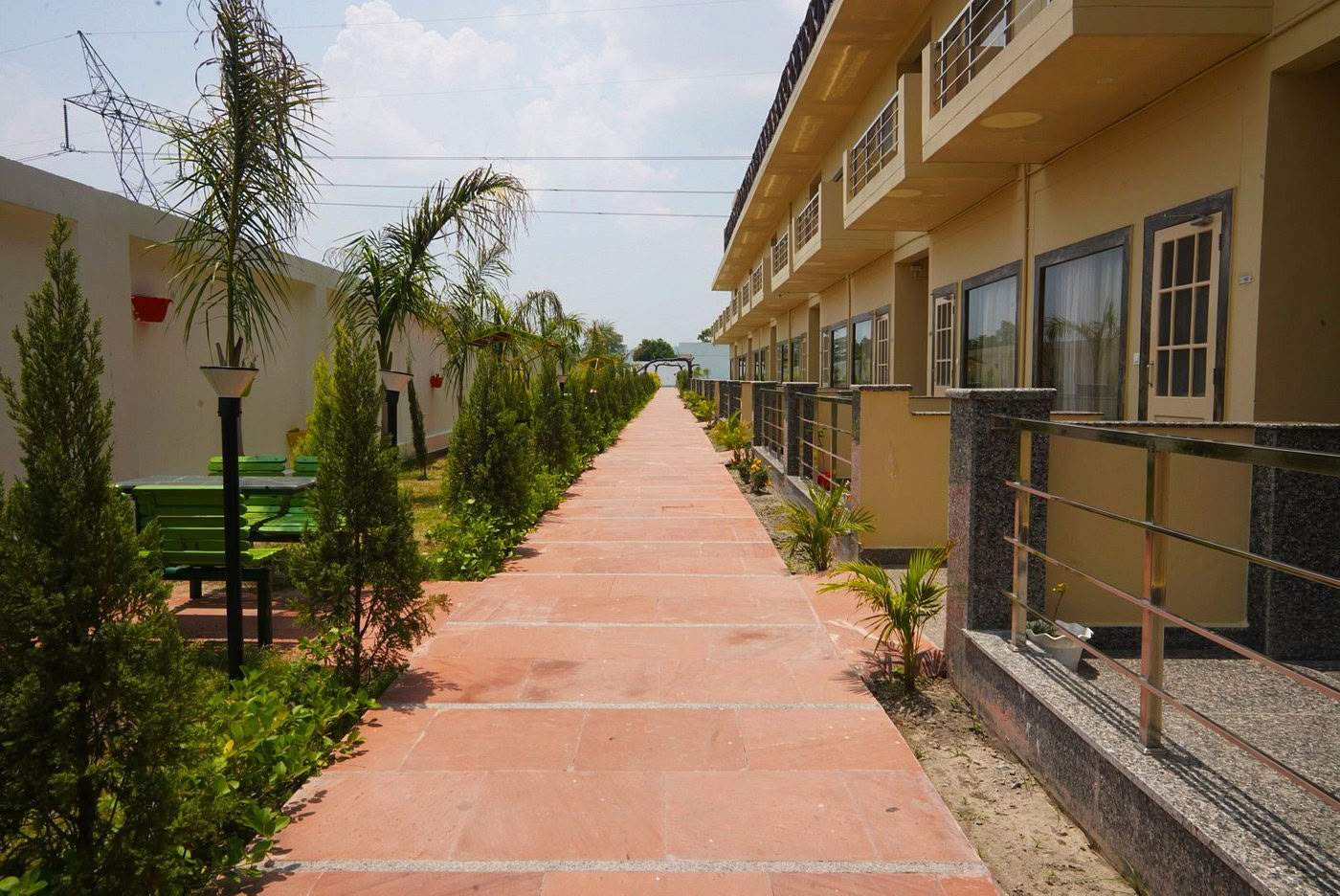 Vedanjana Yoga & Ayurveda Panchakarma Centre