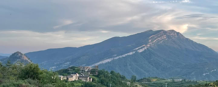 Casa Cuadrau: Yoga, Art & Nature in the Pyrenees