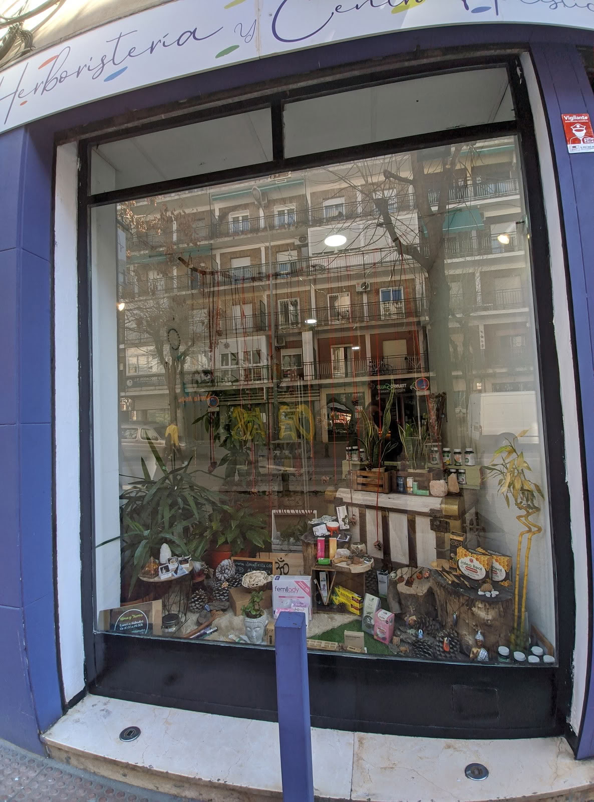Alma y Tierra | Herbalist Shop | Center for Natural Therapies and Yoga