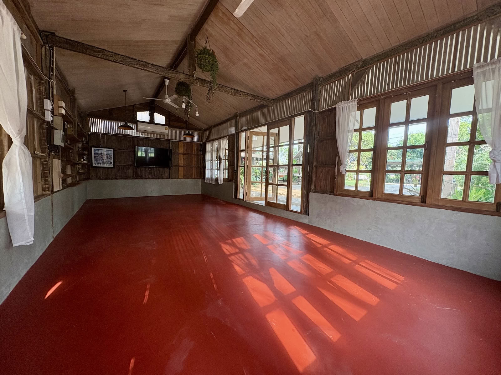 Luminaria Yogashala – Yoga School and Yoga Retreat Chiang Mai