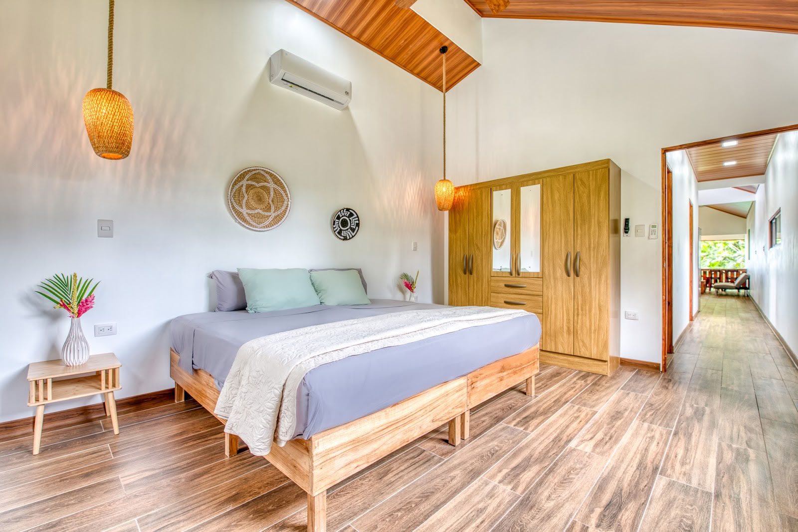 Paradise Wellness Center & Beachfront Apartments