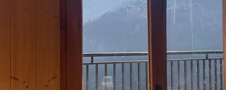 The Void Tirthan - Workation from Mountains, Home stay, Coliving, Co-working & Cafe