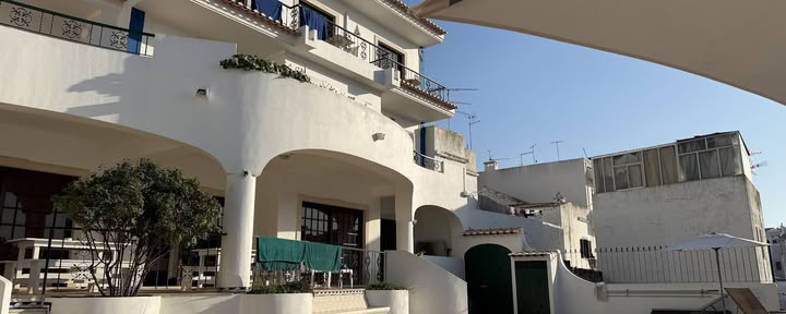Bertolina Guest House