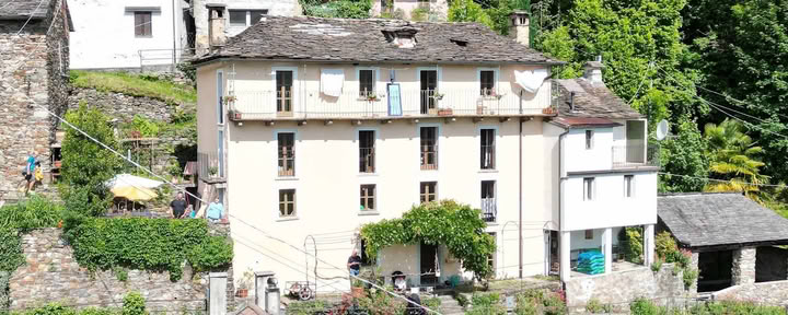 Casa di Lui and Luise