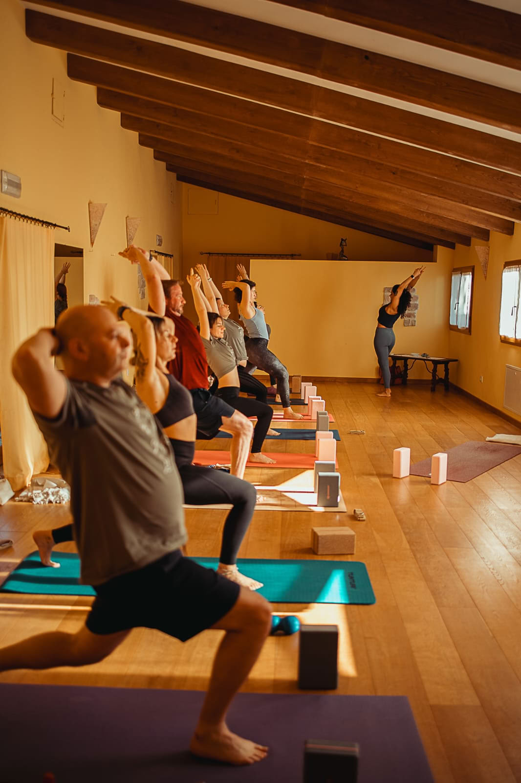 Vinyasa Yoga with Adriana- in English, multilevel